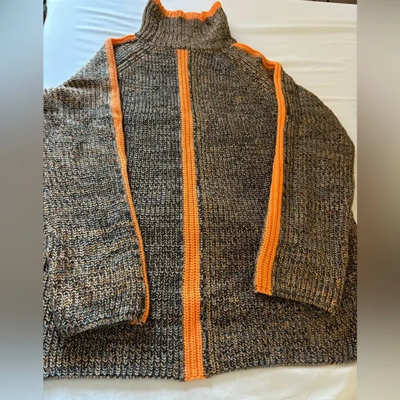 Never worn cotton blend turtleneck multicolored sweater.sz L. NWOT - Picture 5 of 10